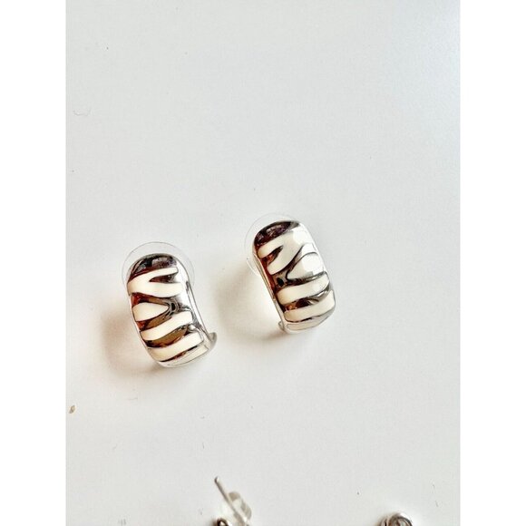 Vintage Set of 2 Silver Tone White Enamel Tiger Striped Rhinestone Drop Earrings - Picture 2 of 6